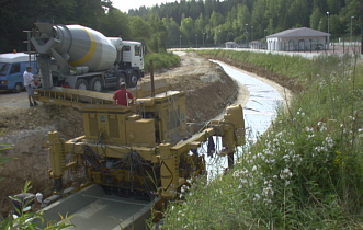 Objektbericht Kanal aus glasfasermodifiziertem Beton, pdf 152 kB